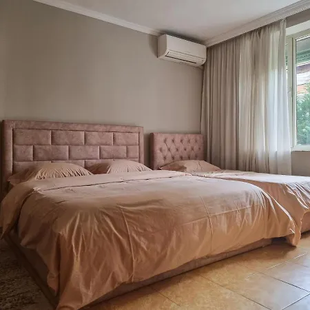 Apartment Center Cozy Tirana