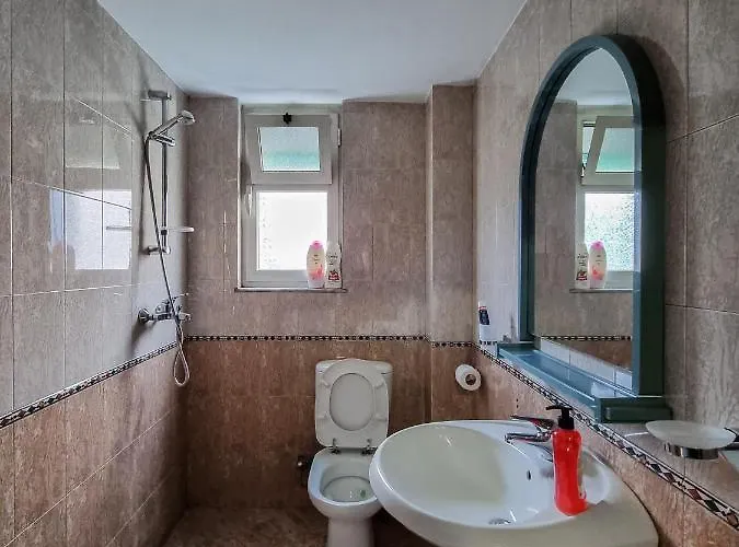 Center Cozy Lägenhet Tirana