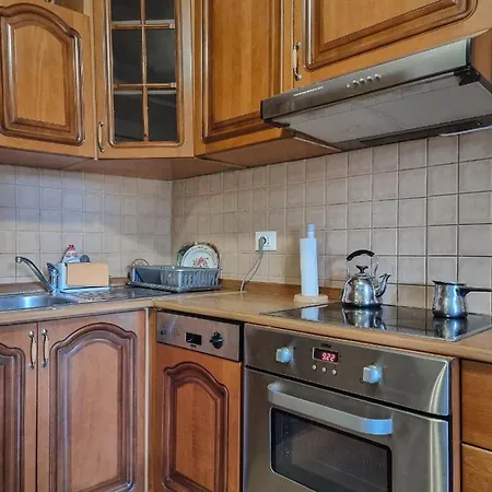 Center Cozy 아파트