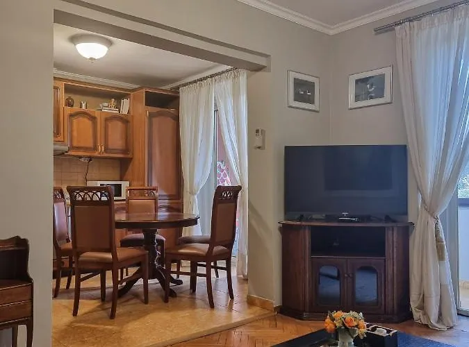 Center Cozy * تيرانا