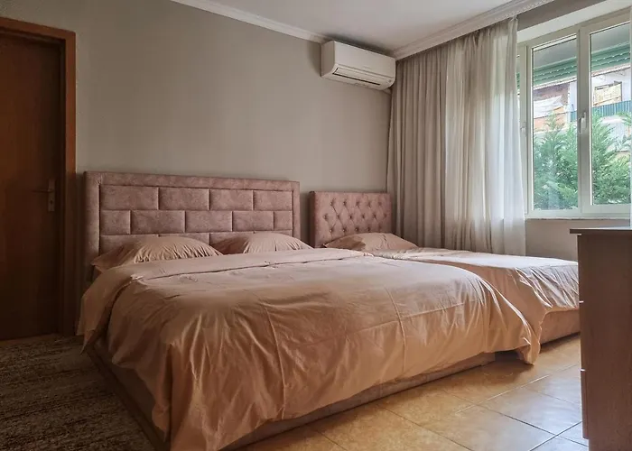 公寓 Center Cozy 地拉那