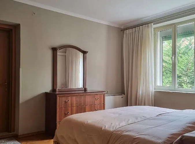 Center Cozy تيرانا